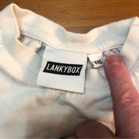 Lanky Box- color change tee - Picture 2 of 2